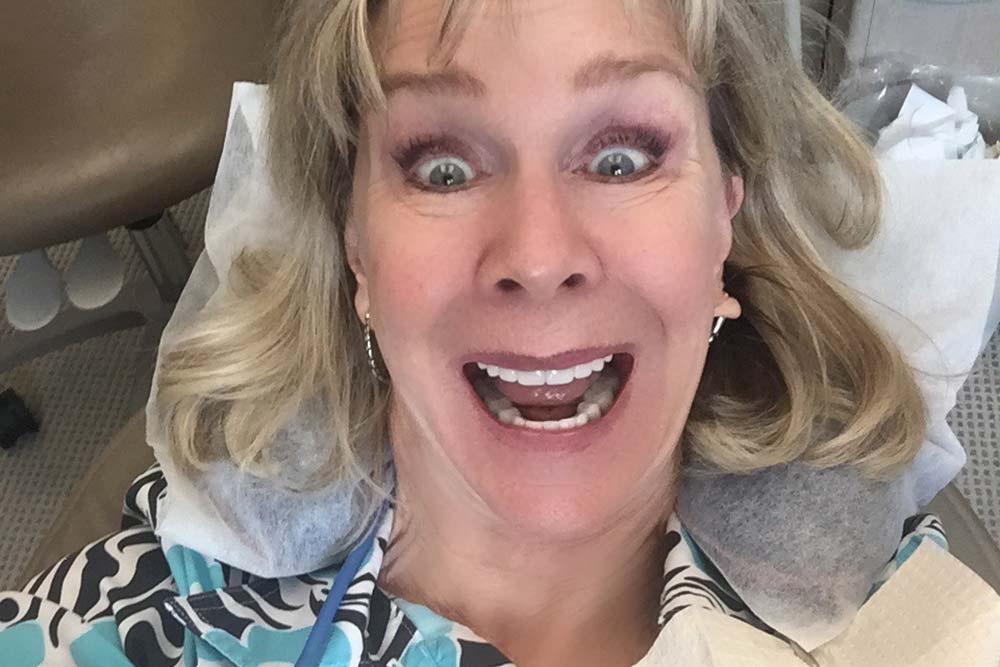 Linda Shoots Screams at Dentist